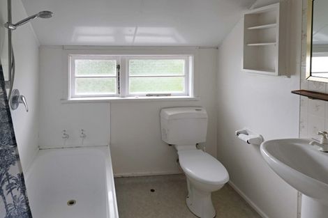 Photo of property in 28 Marina Grove, Hutt Central, Lower Hutt, 5010