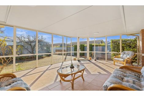 Photo of property in 12a Gamblins Road, Saint Martins, Christchurch, 8022