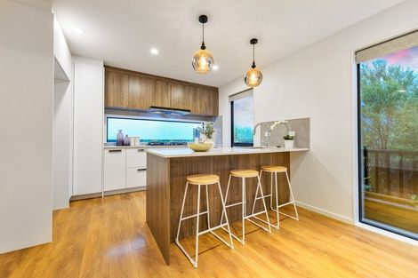 Photo of property in 7 Kaimai Avenue, Massey, Auckland, 0614