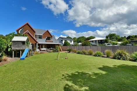 Photo of property in 48 Laurence Street, Manly, Whangaparaoa, 0930