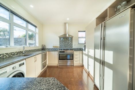 Photo of property in 43 Lincoln Avenue, Epuni, Lower Hutt, 5011