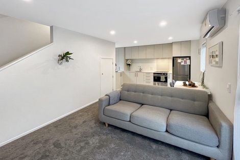 Photo of property in 8/22 Denver Avenue, Sunnyvale, Auckland, 0612