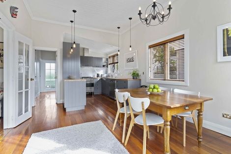 Photo of property in 229 Eskdale Road, Birkenhead, Auckland, 0626