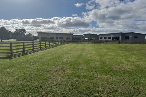 Photo of property in 130 Ti Kouka Crescent, Matarangi, Whitianga, 3592