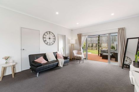 Photo of property in 30 Ipukarea Street, Weymouth, Auckland, 2103