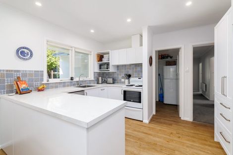 Photo of property in 15 Factory Road, Little Akaloa, 7583