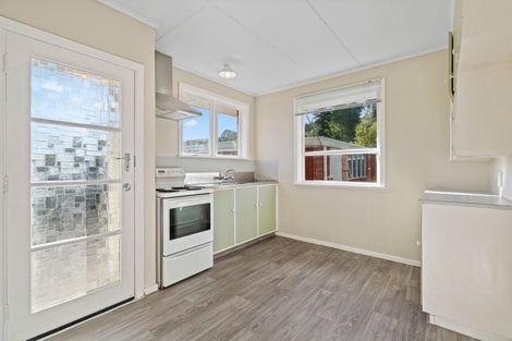 Photo of property in 8 Oregon Drive, Maoribank, Upper Hutt, 5018