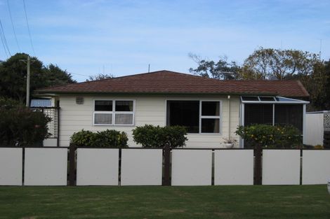 Photo of property in 13 Nikau Street, Tawhero, Whanganui, 4501