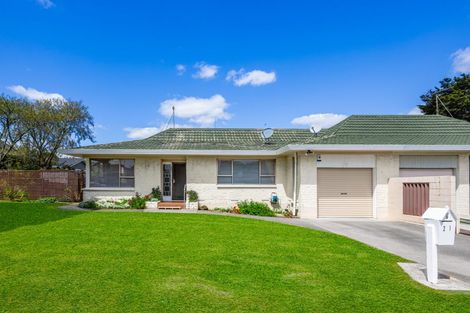Photo of property in 21 Brynbela Court, Papakura, 2110