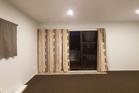 Photo of property in 20 Waterlea Avenue, Mangere Bridge, Auckland, 2022