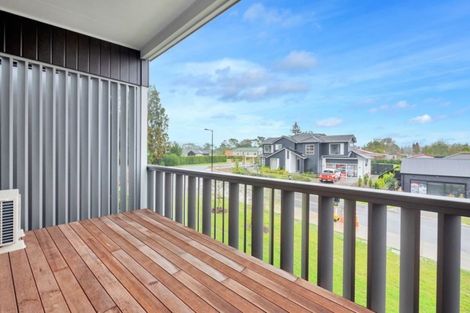 Photo of property in 9/27 Dida Park Drive, Kumeu, 0810