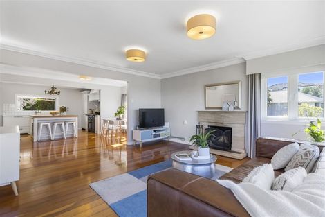 Photo of property in 75 Churchill Road, Cockle Bay, Auckland, 2014