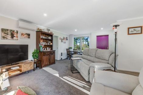 Photo of property in 30 Kawariki Road, Helensville, 0800