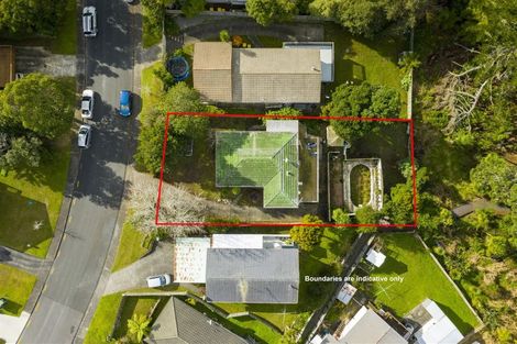 Photo of property in 25 Lavery Place, Sunnynook, Auckland, 0632