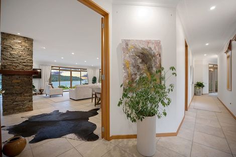 Photo of property in 109 Warman Road, Okura, Auckland, 0792