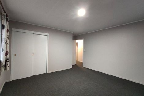 Photo of property in 20 Foyle Place, Glendene, Auckland, 0602