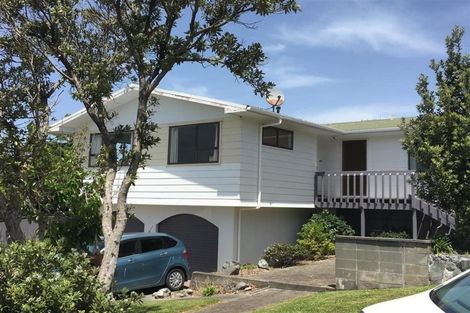 Photo of property in 10 The Mainsail, Whitby, Porirua, 5024