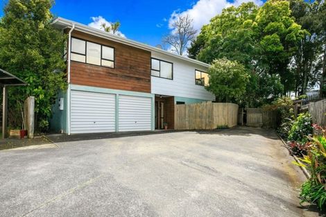 Photo of property in 2/21 Greenvalley Rise, Glenfield, Auckland, 0629