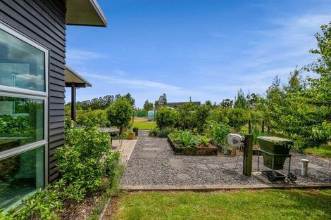 Photo of property in 438 Alfred Road, Kaimiro, New Plymouth, 4371