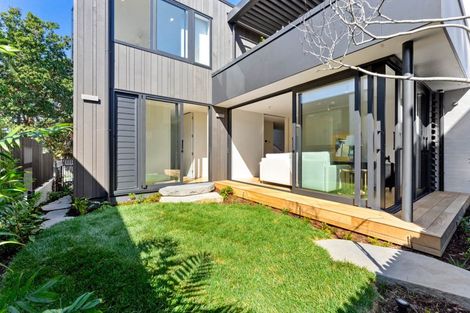 Photo of property in 14a Muritai Road, Milford, Auckland, 0620