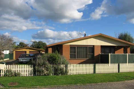 Photo of property in 132 Windermere Drive, Poike, Tauranga, 3112
