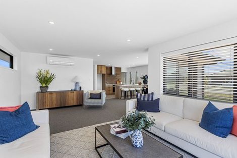 Photo of property in 15 Gisele Crescent, Halswell, Christchurch, 8025