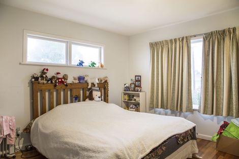 Photo of property in 19 Norcross Avenue, Henderson, Auckland, 0612