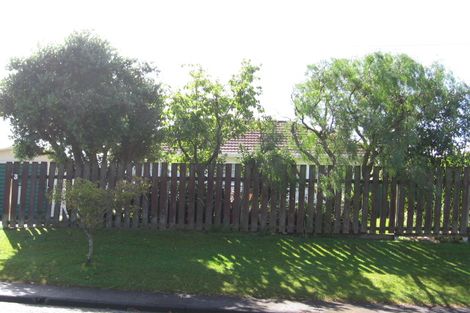 Photo of property in 3 Bittern Place, Henderson, Auckland, 0610