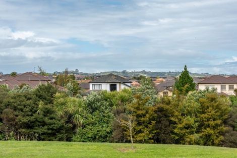Photo of property in 50 Cyril French Drive, Flat Bush, Auckland, 2016