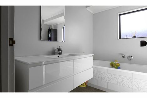 Photo of property in 3 Ensign Place, Flagstaff, Hamilton, 3210