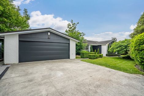 Photo of property in 77 Joseph Banks Drive, Whitby, Porirua, 5024