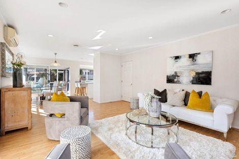 Photo of property in 2/32 Kilimanjaro Drive, Northpark, Auckland, 2013