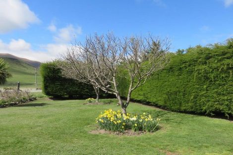 Photo of property in 2080 Fairlie Tekapo Road, Burkes Pass, 7987