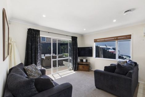 Photo of property in 23b Elliot Street, Howick, Auckland, 2014