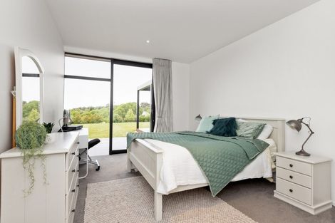 Photo of property in 2 Heipipi Drive, Eskdale, Napier, 4182