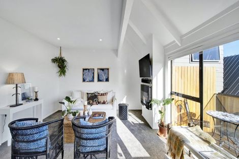 Photo of property in 1/8 Hobday Lane, Mount Pleasant, Christchurch, 8081