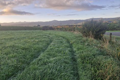 Photo of property in 48 Ohau Terraces, Ohau, 5570