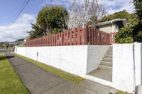 Photo of property in 85 Fulford Street, New Plymouth, 4310