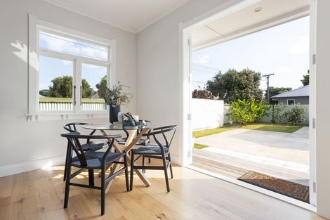 Photo of property in 71 Galloway Street, Hamilton East, Hamilton, 3216