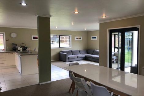 Photo of property in 17 Tercel Place, Sunnyhills, Auckland, 2010