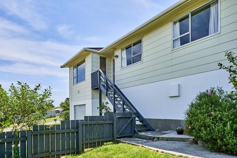 Photo of property in 2/30 Adventure Drive, Whitby, Porirua, 5024
