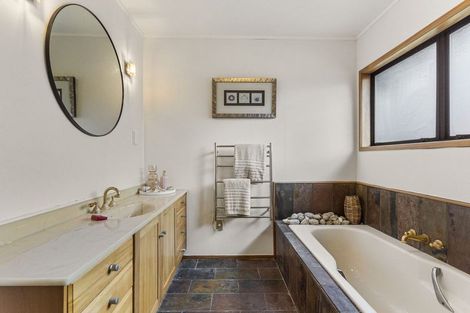 Photo of property in 28a Orchard Road, Waiake, Auckland, 0630