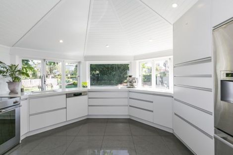 Photo of property in 2 Sealy Road, Bluff Hill, Napier, 4110