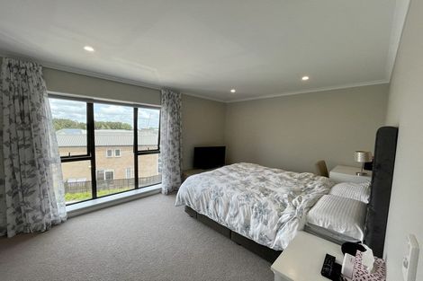 Photo of property in 3 Danga Lane, Hobsonville, Auckland, 0616
