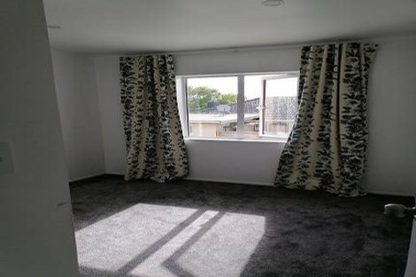 Photo of property in 9 Humphrey Kemp Avenue, Henderson, Auckland, 0612