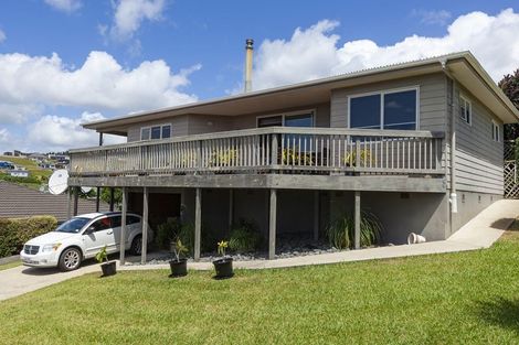 Photo of property in 1 Pohutukawa Drive, Cable Bay, 0420