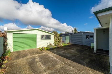 Photo of property in 19 Holloway Street, Waikiwi, Invercargill, 9810