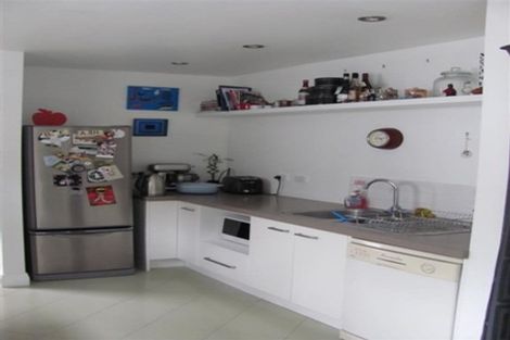 Photo of property in 2 Melrose Crescent, Melrose, Wellington, 6023