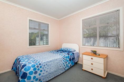 Photo of property in 7 Cinnabar Place, Westgate, Auckland, 0614