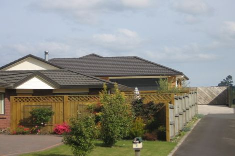 Photo of property in 7 Heaphy Place, Pukehangi, Rotorua, 3015